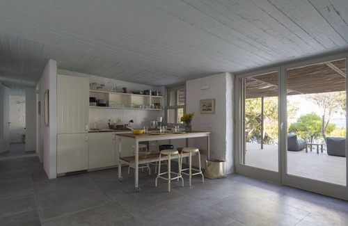 Bralos Villa | Villa "Megara on the Beach"