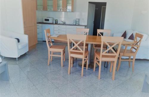 Bramfeld Apartamento | Mehrbett-Apartment 1 Citynah, einfache Ausstattung