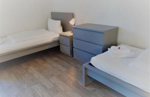 Bramfeld Apartamento | Mehrbett-Apartment 1 Citynah, einfache Ausstattung