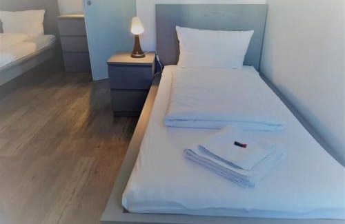 Bramfeld Apartamento | Mehrbett-Apartment 1 Citynah, einfache Ausstattung
