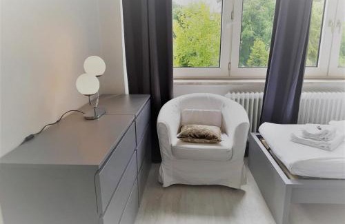 Bramfeld Apartamento | Mehrbett-Apartment 4 Citynah, einfache Ausstattung