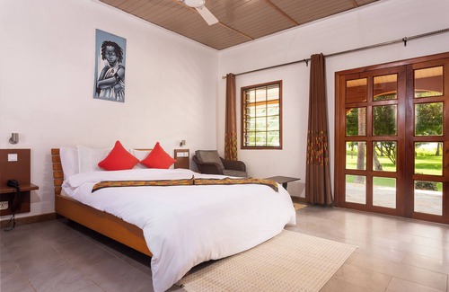 North Tongu Complejo | Mekandi Riverside Resort