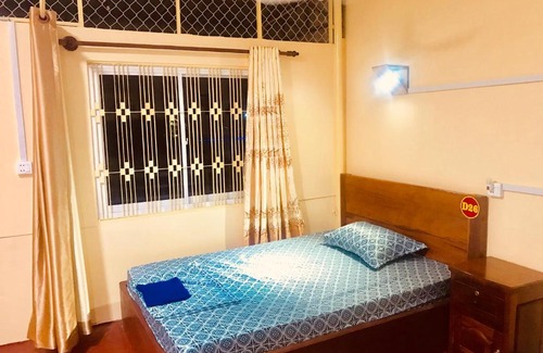 Kampong Cham Casa | Mekong Crossing Guesthouse - Restaurant & Pub