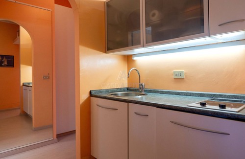 San Martino della Battaglia Complejo | Mela Apartment - Vista a la piscina y al lago en Desenzano