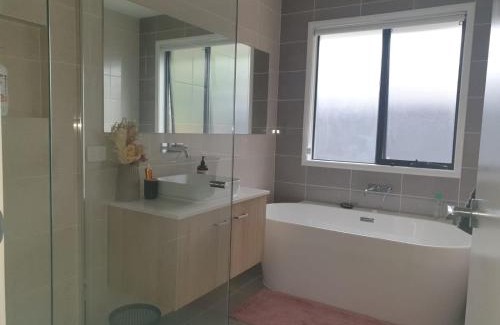 Bahrs Scrub Casa | Melaleuca Homestay