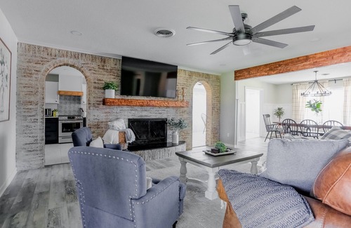 Lubbock Casa | Melanie Park Raider Cottagecore Design 4/3