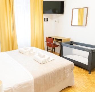 Stazione Apartamento | Melannie's Apartment 2