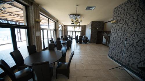 Dubova Casa | MELBA 3 flori cazanele Dunarii