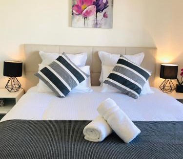 Kensington Casa | Melbourne Inner City Holiday Home Near CBD & Flemington