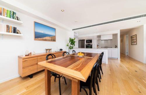 Brighton Apartamento | Melbourne Penthouse Apartment A Walk to Brighton Beach