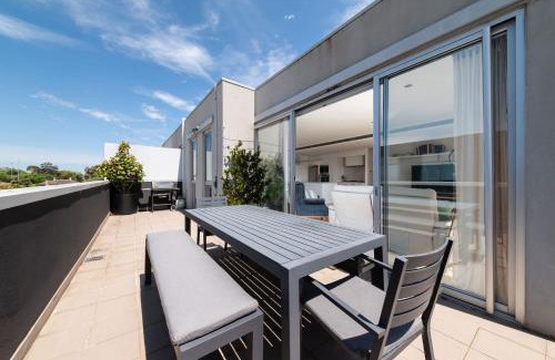 Brighton Apartamento | Melbourne Penthouse Apartment A Walk to Brighton Beach