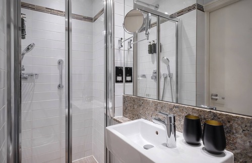 Queen's Gate Hotel | Melia London Kensington a Melia Collection Hotel