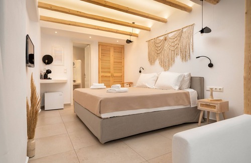 Agios Prokopios Hotel | Melidron Hotel & Suites