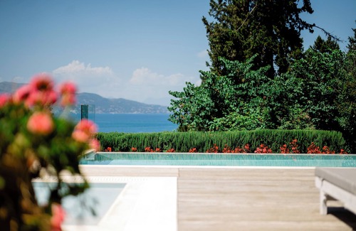 Corfu Town Villa | Melithea Seaview Villa: impresionantes vistas, piscina infinita, jacuzzi interior