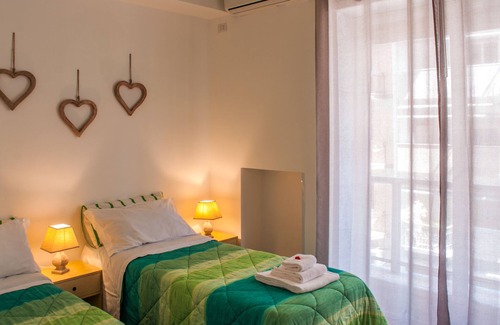 Bari City Centre Cama Y Desayuno | Melo Accommodations
