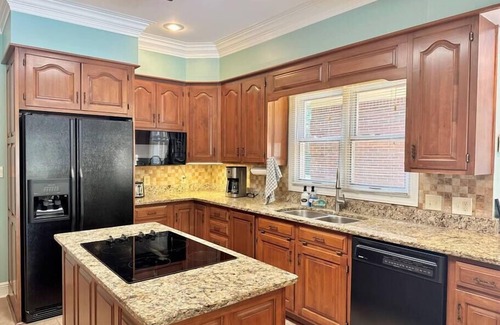 Hartwell Casa | Melody Lake House w/ Pool!