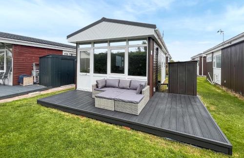 Chapel Saint Leonards Casa | Melody's Beach Lodge