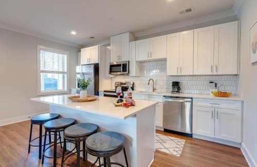 Melrose Casa | Melrose Mix - Rooftop Deck - 5 Mins to Broadway