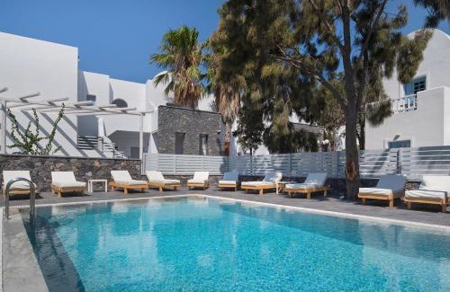Perissa Hotel | Meltemi Excelsior Suites