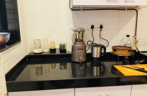 Juhu Casa | Memorable stay in prime location Near juhu beach, step out to explore luxry.