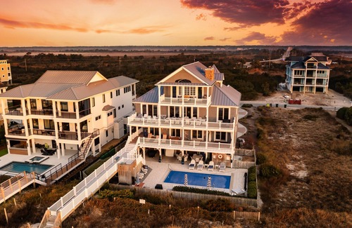 Ocean Sound Village Casa | 2020 AHORA ABIERTO Frente al mar! + Master Spa Suite + Gran piscina + Chimeneas + Playa