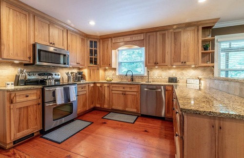 Gainesville Casa | Last-Minute Summer Escape! 15% Off August!