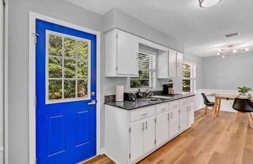 Orange City Casa | Memories Fully Renovated Home with Huge Backyard!