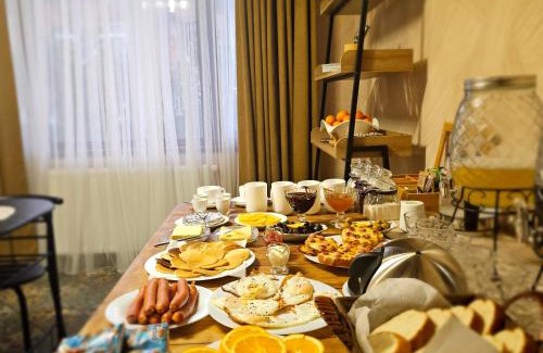 Kutaisi Hotel | Memory basket