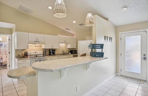 Gulf Vista Casa | Memory Float by Book That Condo