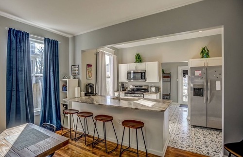 Medical District Casa | Memphis Home of the Blues 5 Star,1mi. to downtown, midtown. Gated, FREE parking