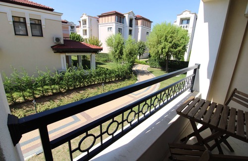 Sozopol Apartamento | MENADA * GREEN LIFE * 1-Bedroom Apartment with Balcony