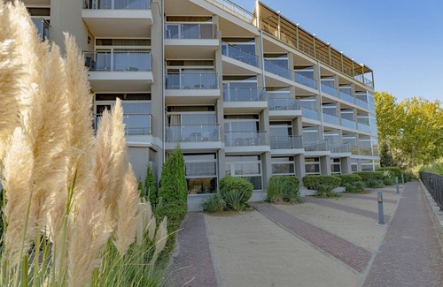 Sozopol Apartamento | MENADA * SOUTH PEARL* Pool View Studio for Family