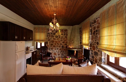 Levidi Casa | Menalia Villas & Suites