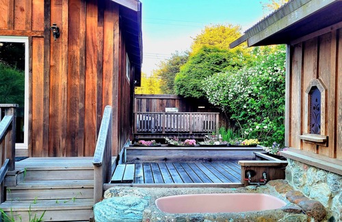 Fort Bragg Casa | Mendocino Coast Home with Sauna and Fireplace