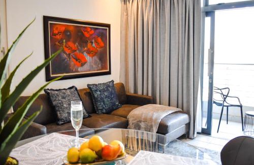 Menlyn Apartamento | Menlyn Apartment - Red Velvet