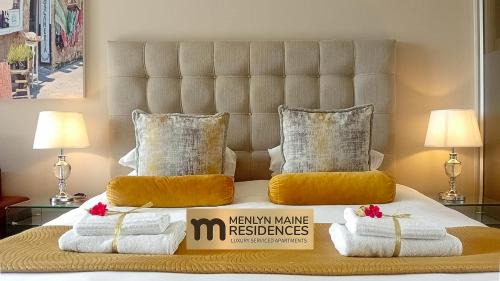Menlyn Apartamento | Menlyn Maine Residences - Napoli with king sized bed