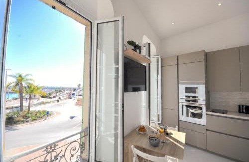 Menton Apartamento | MENTON # MONACO - F1 GP - 4 PERSONS - SEA VIEW - NEW - PARKING - CLIM - PREMIUM - BEACH and SUN