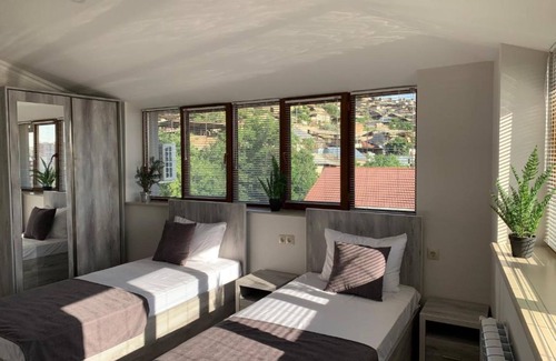 Kentron Hotel | Menua Hotel Yerevan