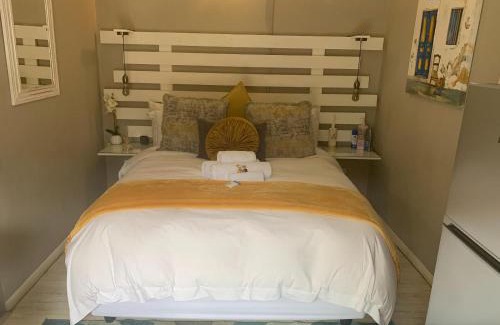 Rustenburg Casa | Meraki Upmarket Guesthouse