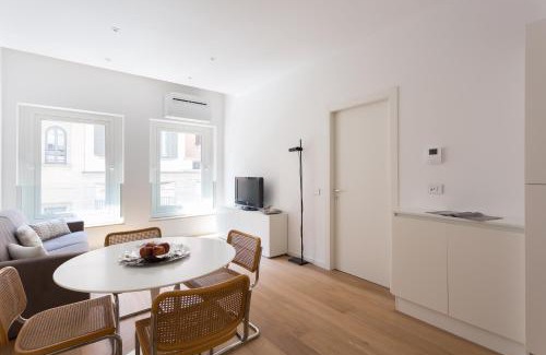 Cerchia dei navigli Apartamento | Meravigli 16 - Apt B - Duomo City Center Elegant Apartment