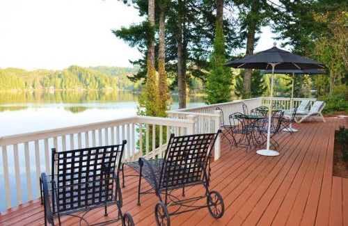 Florence Casa | Mercer Lake Estate