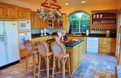 Florence Casa | Mercer Lake Estate