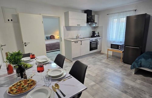 Guenzburg Apartamento | Merci's - Garden - 5 min old town - 9 min Legoland