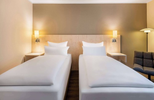 Bielefeld Hotel | Mercure Hotel Bielefeld Johannisberg