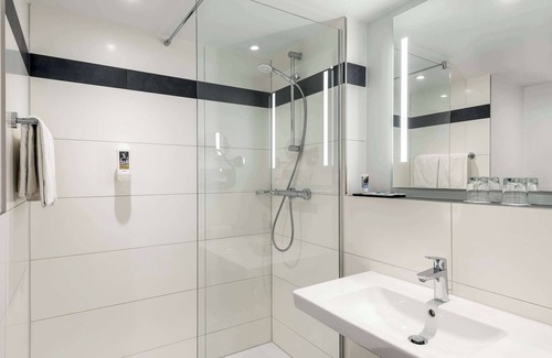 Bielefeld Hotel | Mercure Hotel Bielefeld Johannisberg
