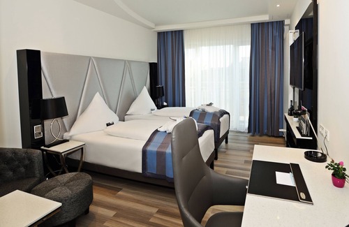 Bahnhofsviertel Hotel | Mercure Hotel Kaiserhof Frankfurt City Center