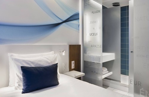 Saint-Vincent-de-Paul Hotel | Mercure Paris gare du Nord la Fayette