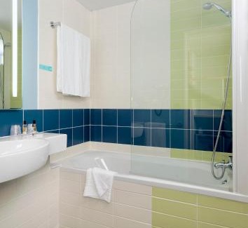 Quartier Atlantis Hotel | Mercure Paris Massy Gare TGV