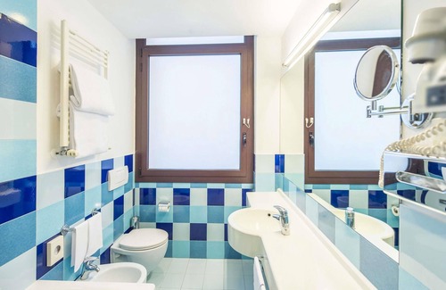 Nomentano Hotel | Mercure Roma Piazza Bologna