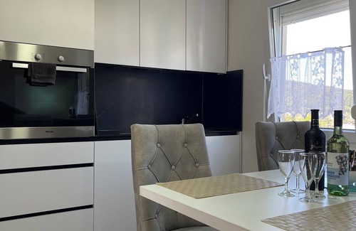 Tuttlingen Apartamento | Mergim Nebihi